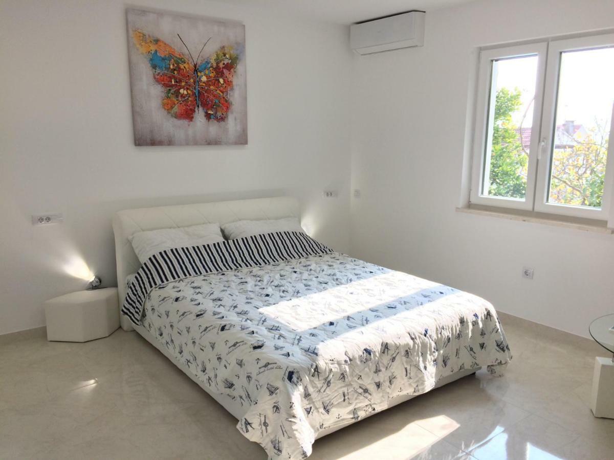 Apartment Marina Комижа Экстерьер фото